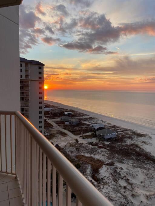 Beach Club B1703 ~ Beachfront 17Th Floor ~ Phenomenal Beach/Gulf View! Gulf Shores Ngoại thất bức ảnh